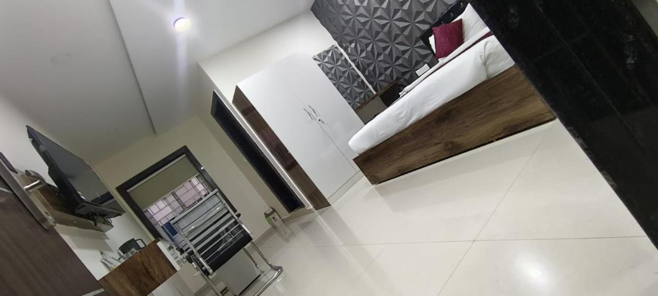 Hotel Vaishnavi Grand Mirialguda Exterior photo